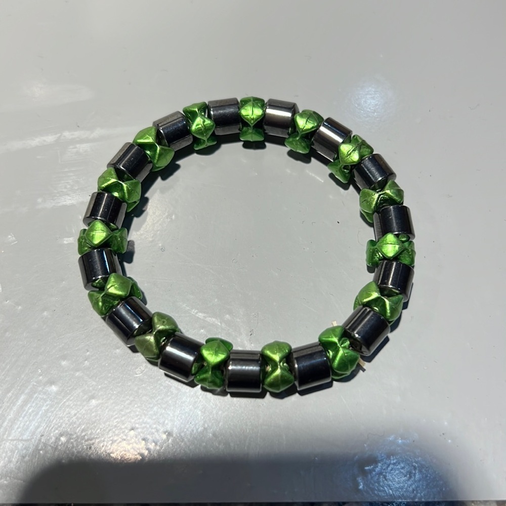 Hematite Magnetic Healing Stretch bead Bracelet One Size UNISEX